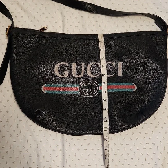 GUCCI black leather Half Moon shoulder bag - Picture 7 of 13